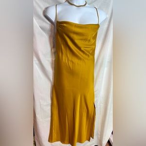 BANANA REPUBLIC MUSTARD YELLOW SLIP DRESS. Size L NWOT.